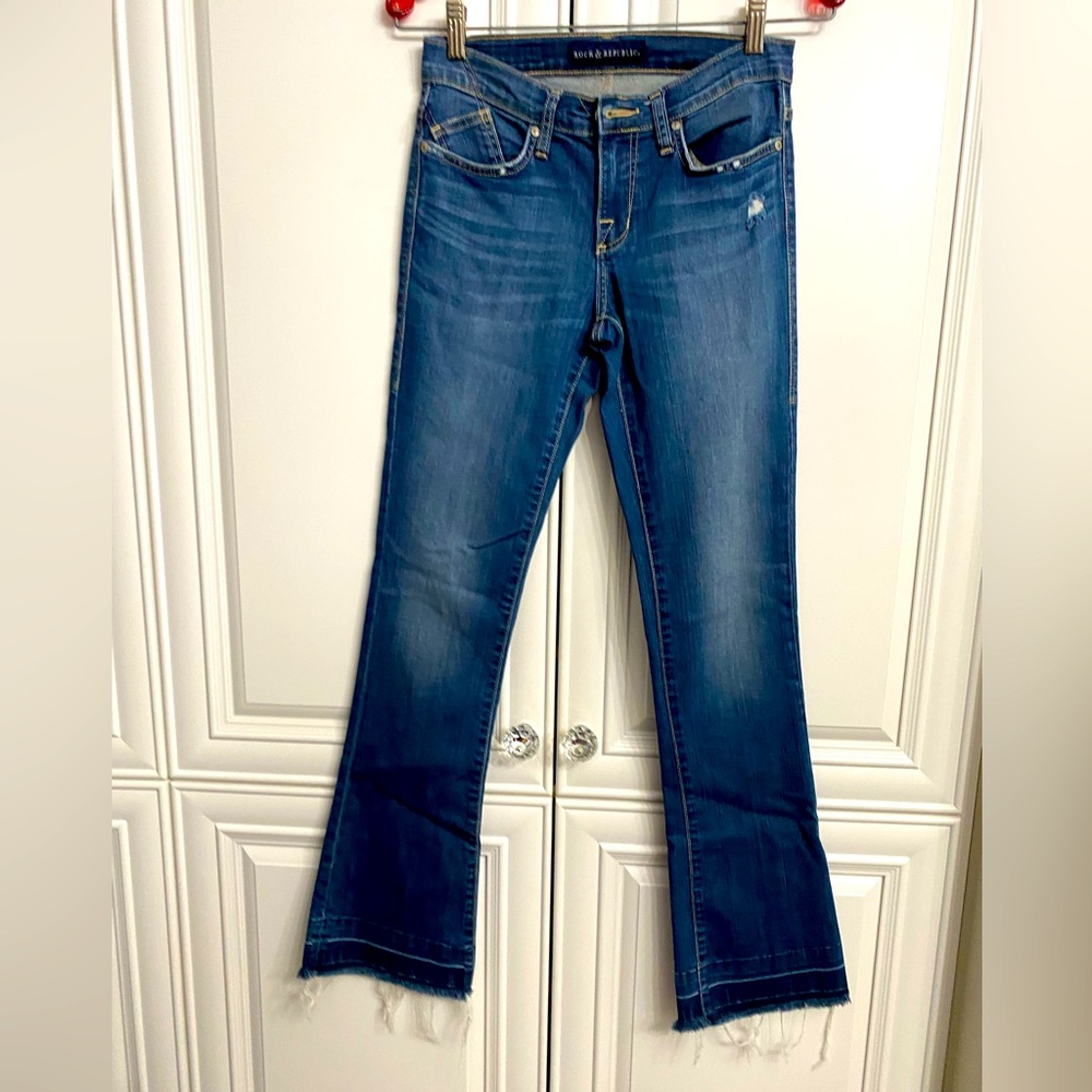 Rock & Republic Jeans Women’s Size 2 Kassandra Raw Hem 31” inseam Bootcut Jeans